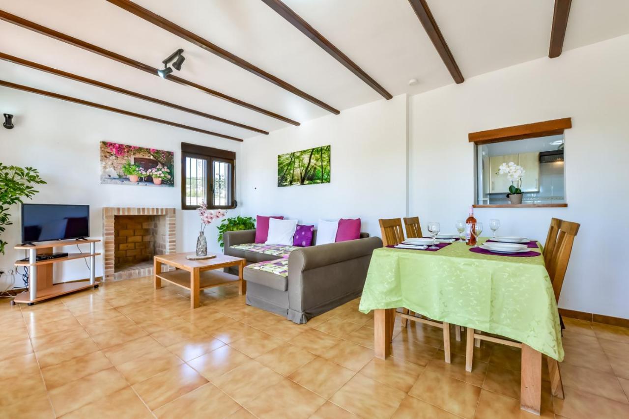 Villas Guzman Ismael Калпе Екстериор снимка