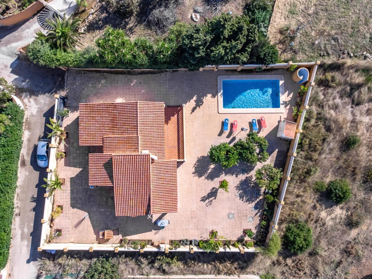 Villas Guzman Ismael Калпе Екстериор снимка