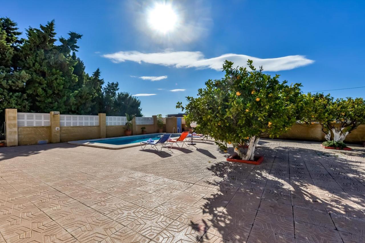 Villas Guzman Ismael Калпе Екстериор снимка