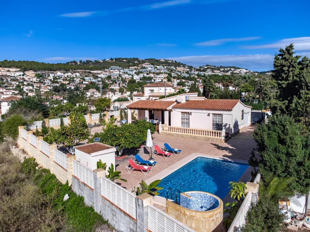 Villas Guzman Ismael Калпе Екстериор снимка