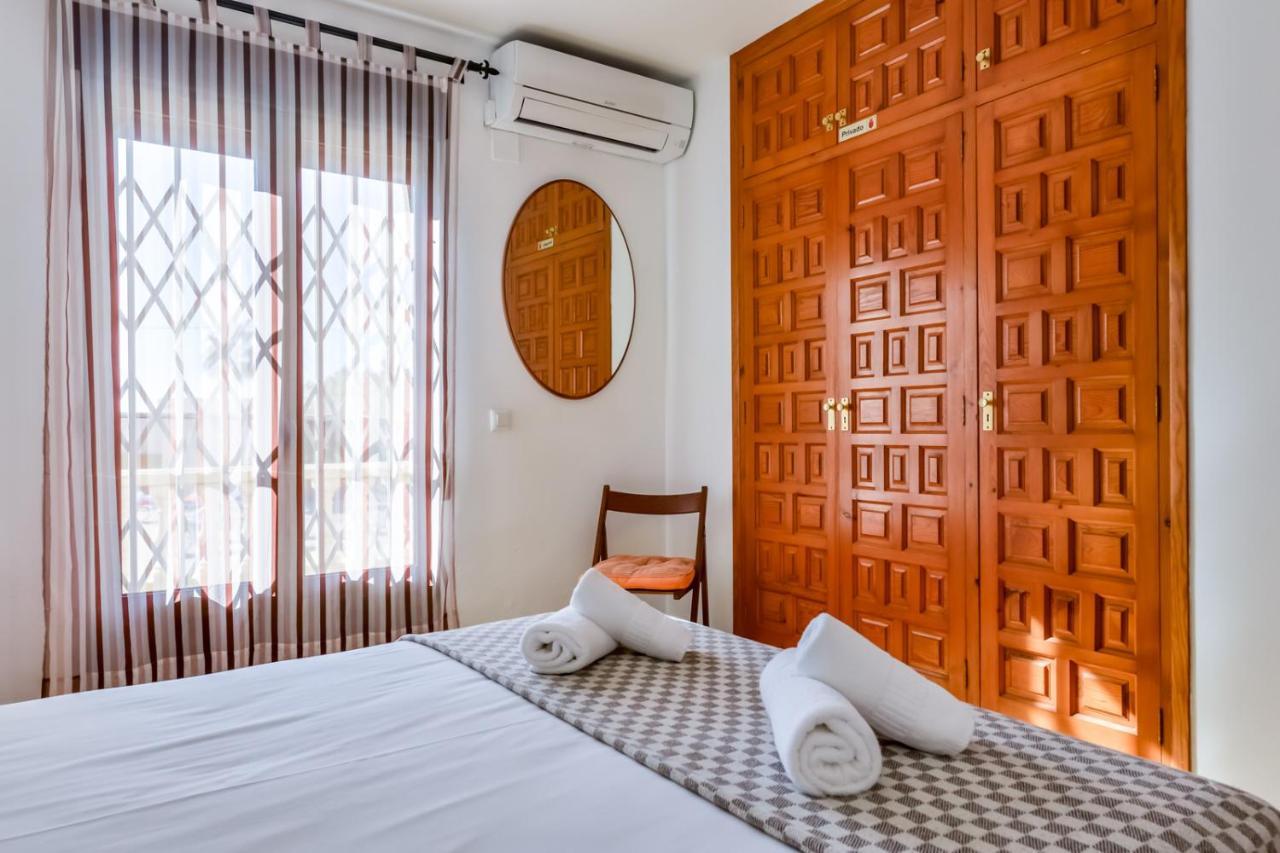 Villas Guzman Ismael Калпе Екстериор снимка