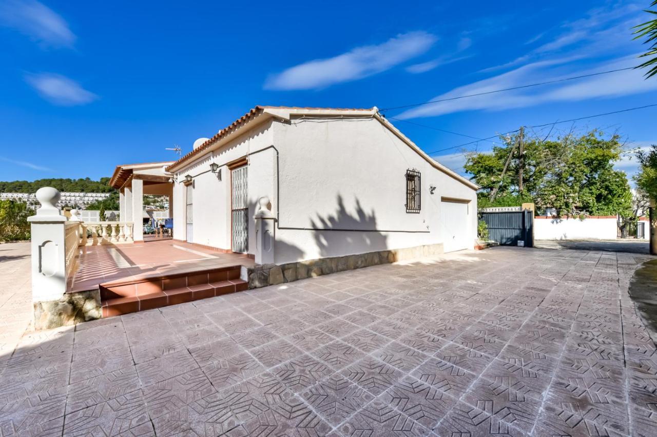 Villas Guzman Ismael Калпе Екстериор снимка