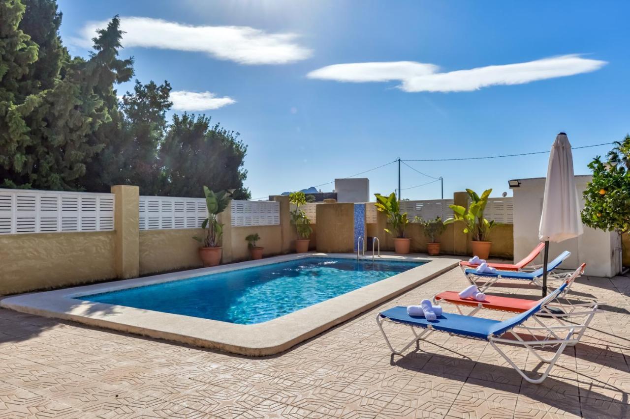 Villas Guzman Ismael Калпе Екстериор снимка